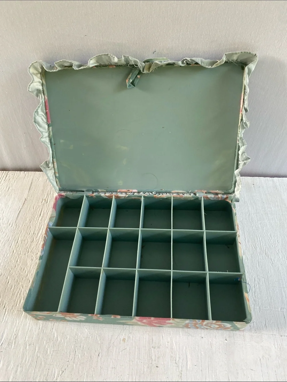 Floral Mint Green Rectangular Jewelry scalloped Case